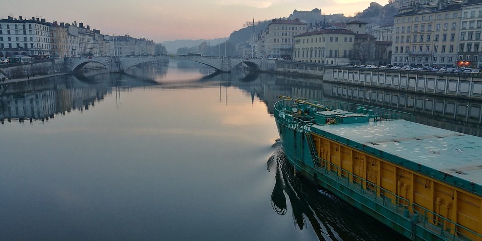 lyon-2918978_960_720